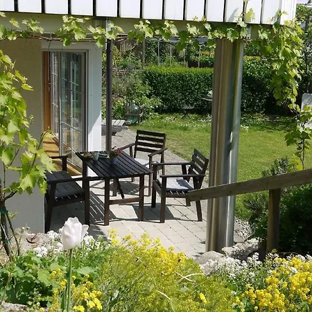 Studio Mit Terrasse In Laendlicher Umgebung *